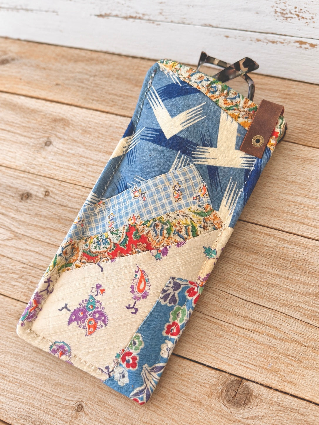 The Little Things Collection-Eyeglass Sleeve NO.0025