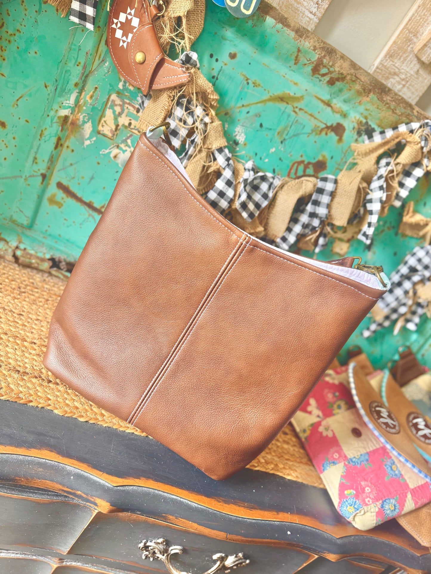 Limited Collection Leather County Fair Tote NO.061CF