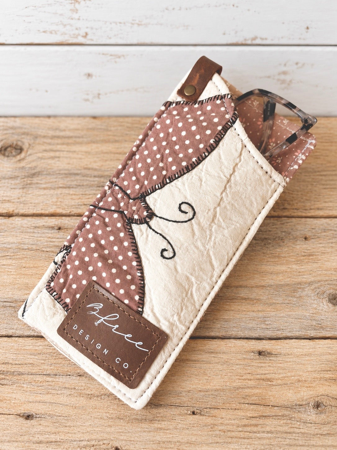 The Little Things Collection-Eyeglass Sleeve NO.0011