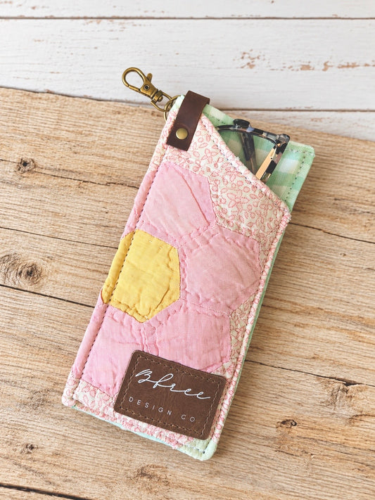 The Little Things Collection-Eyeglass Sleeve NO.0024
