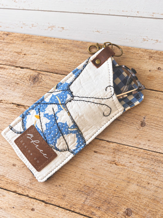 The Little Things Collection-Eyeglass Sleeve NO.0017