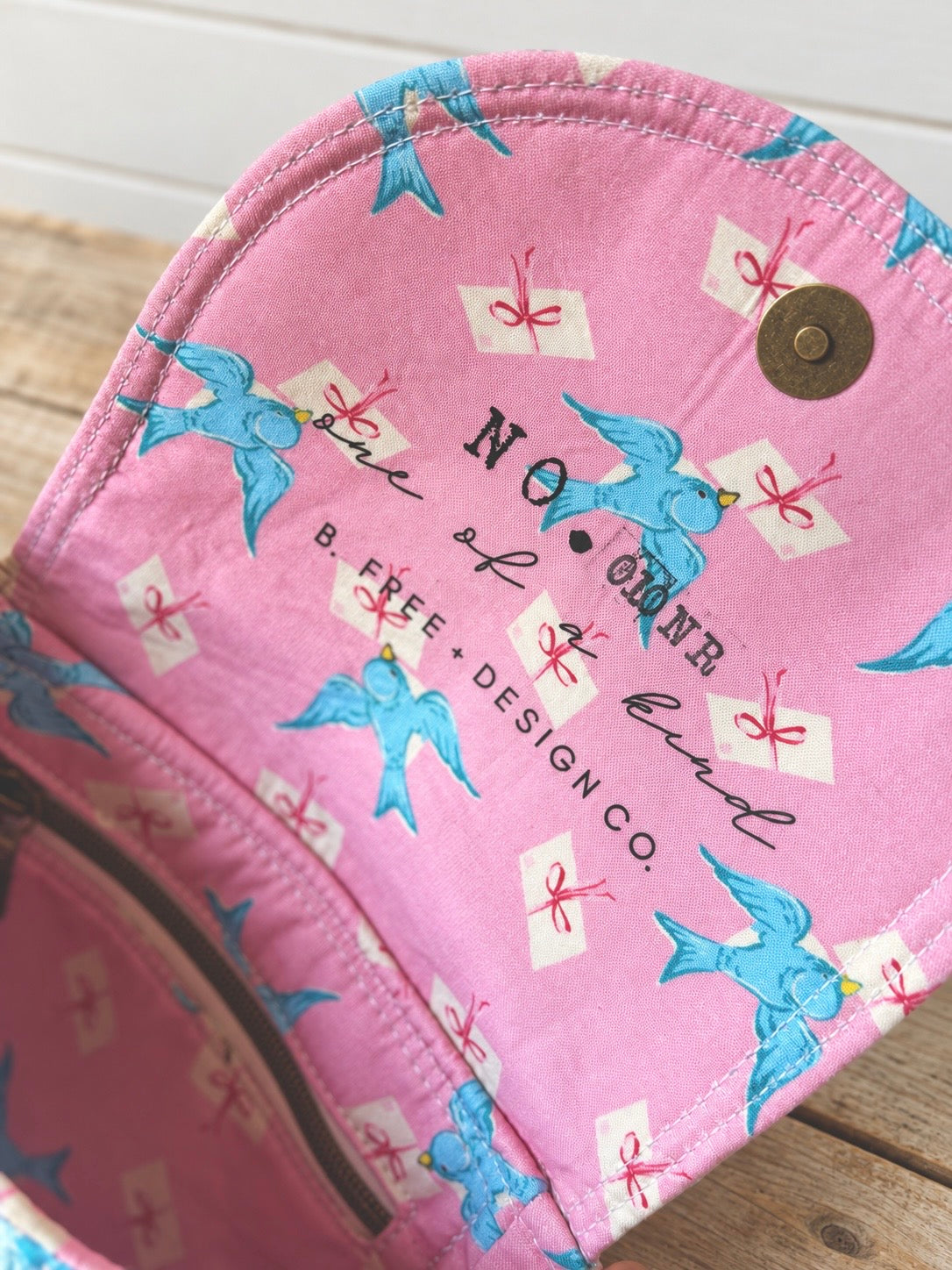 Limited Collection- The Novie Crossbody NO.010NR