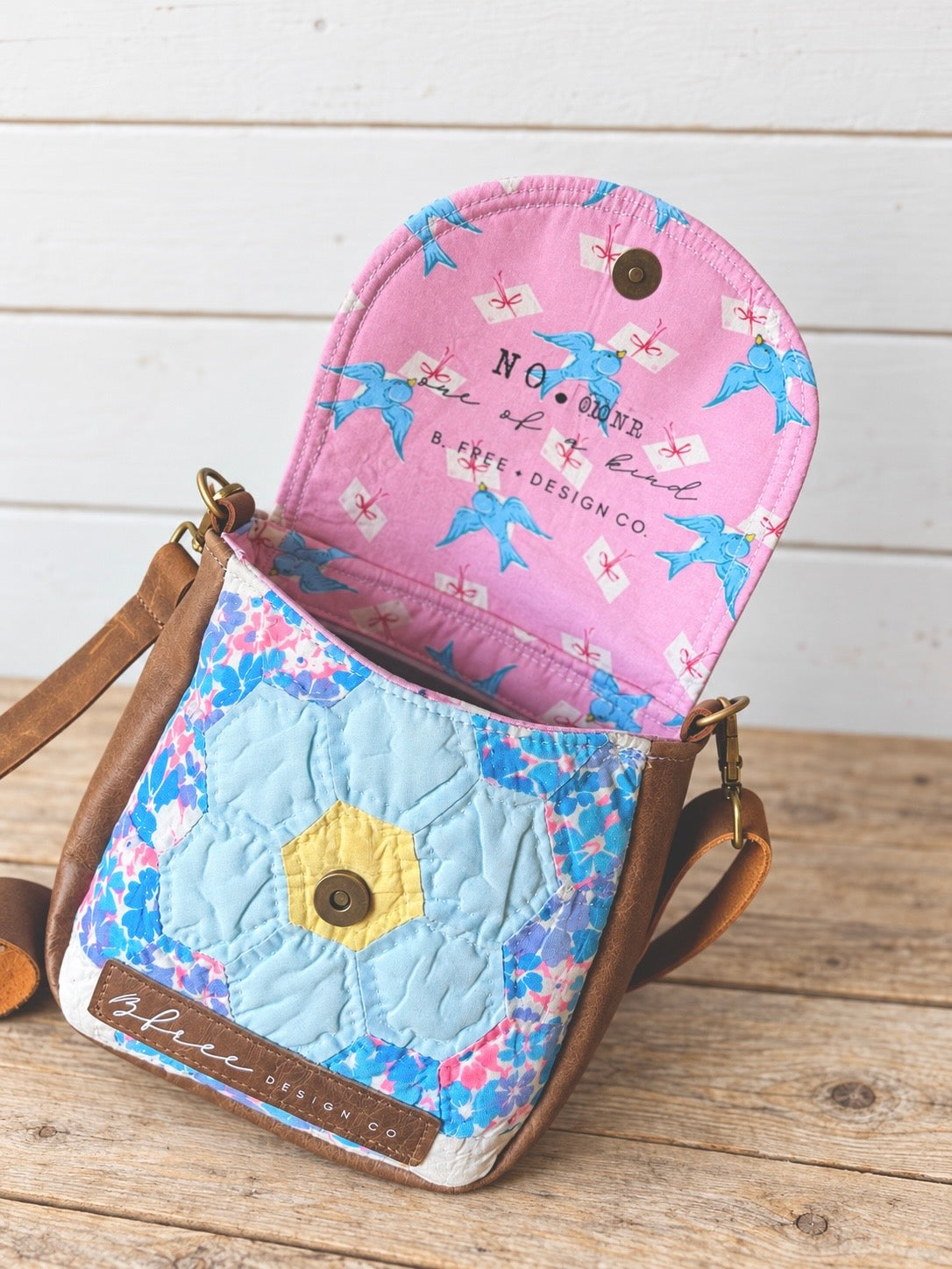 Limited Collection- The Novie Crossbody NO.010NR