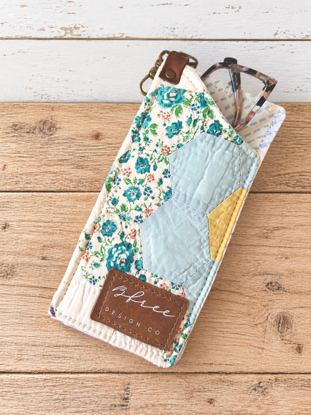 The Little Things Collection-Eyeglass Sleeve NO.0019
