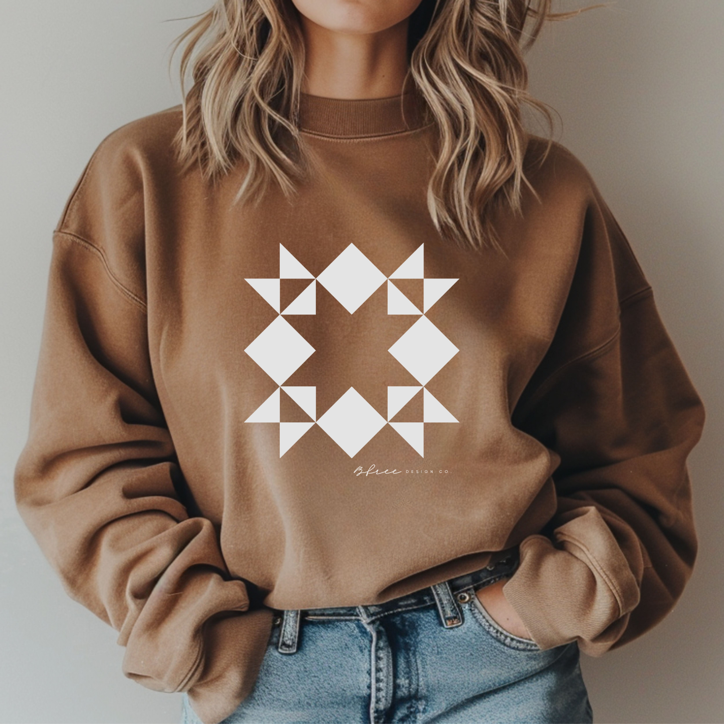 B. Free Design Co + Crewneck Sweatshirt ESPRESSO