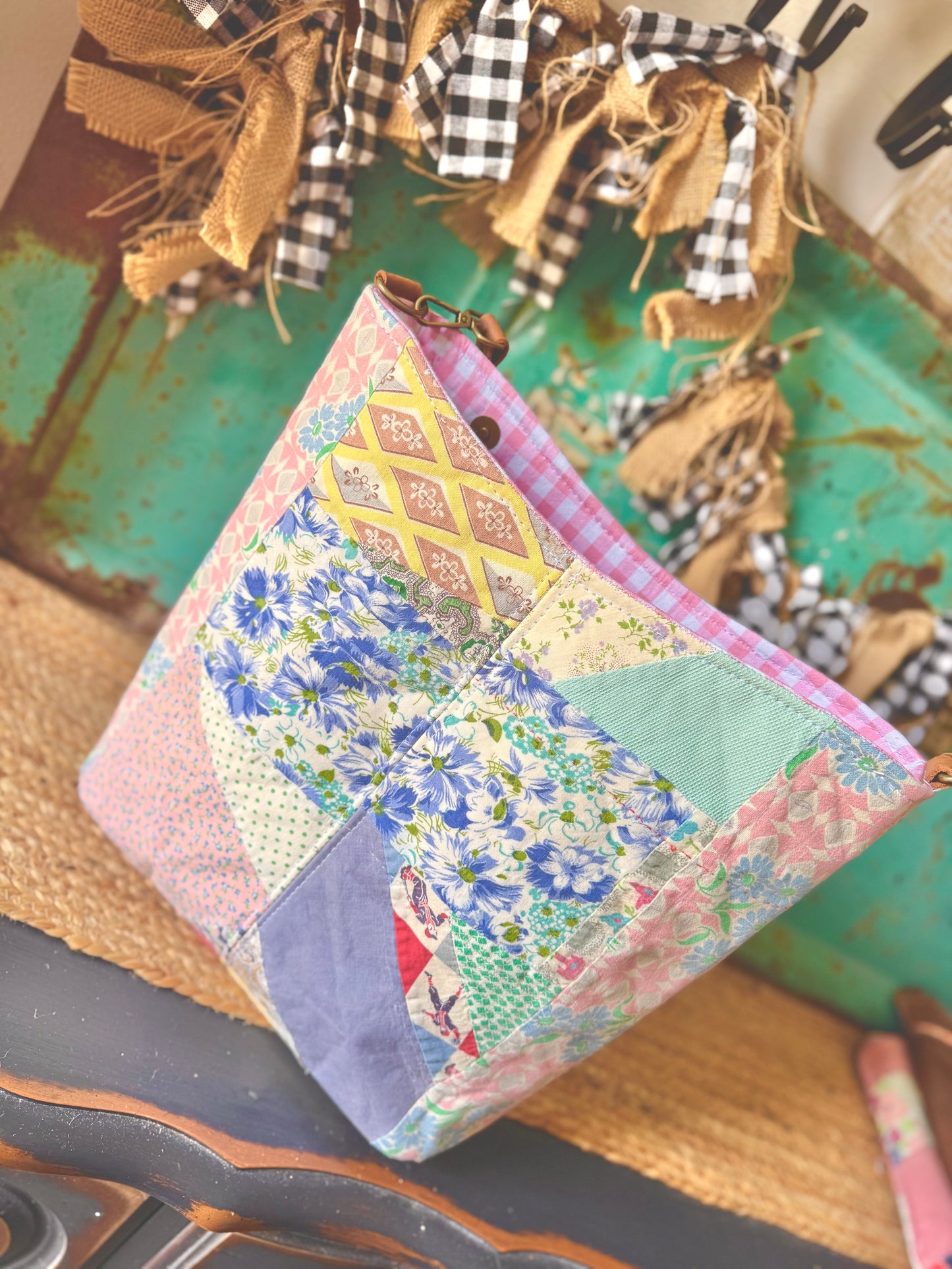 Limited Collection County Fair Tote NO.052CF